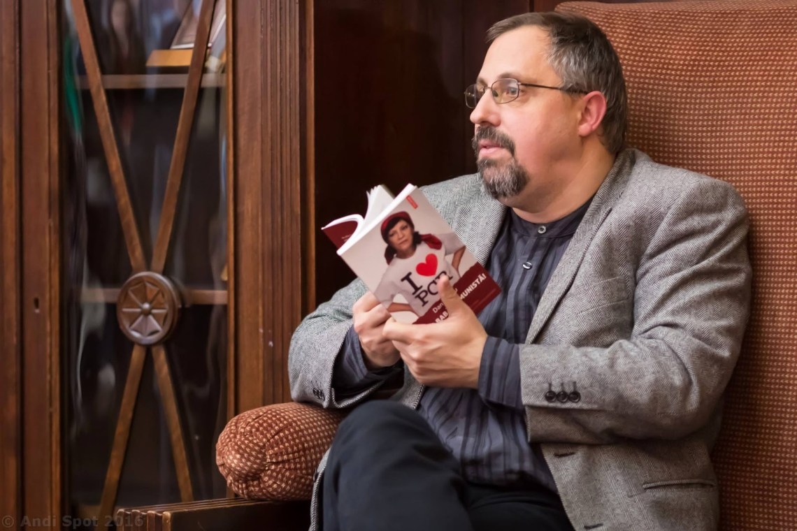 scriitorul-lunii-asjiasi1