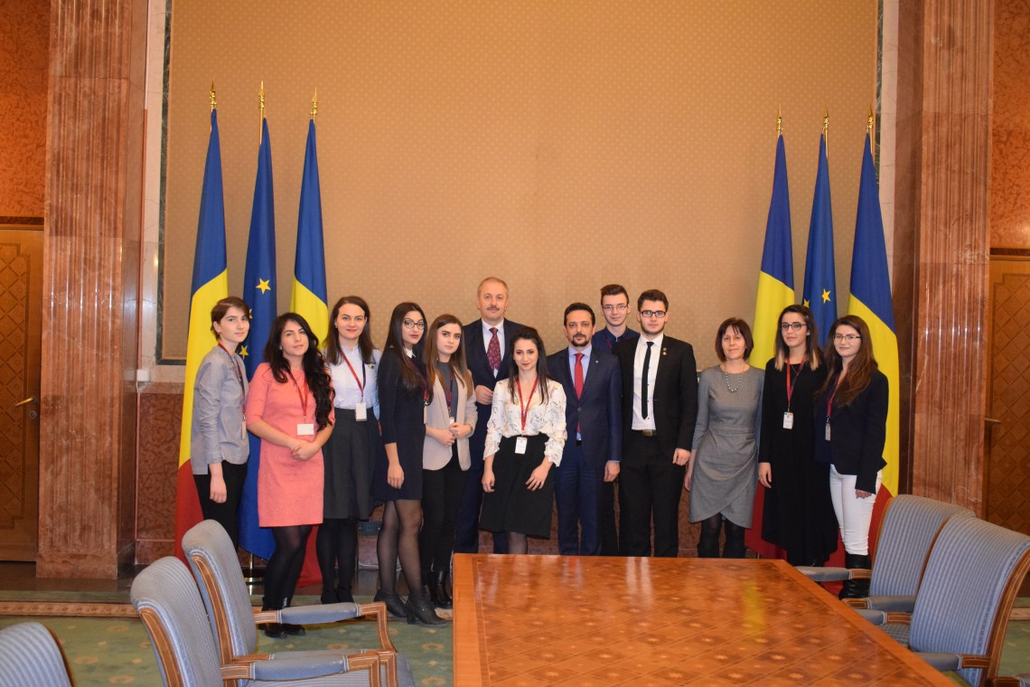 Asociația Studenților Jurnaliști Iași a fost decernată la Guvernul României