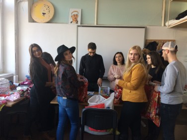 Asociaţia Studenţilor Jurnalişti din Iaşi continuă campania caritabilă „Și eu vreau să zâmbesc de sărbători”